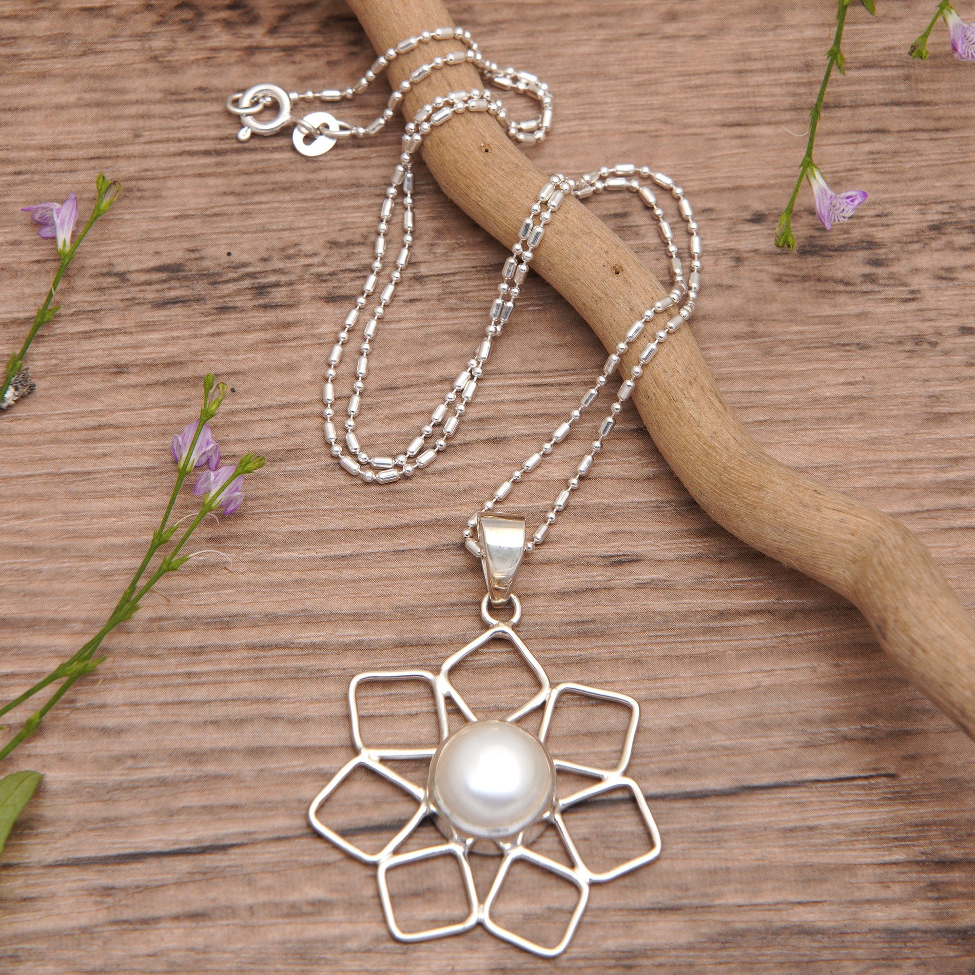 925 Silver Floral Pendant Necklace with Peach Cultured Pearl - Floral Glare