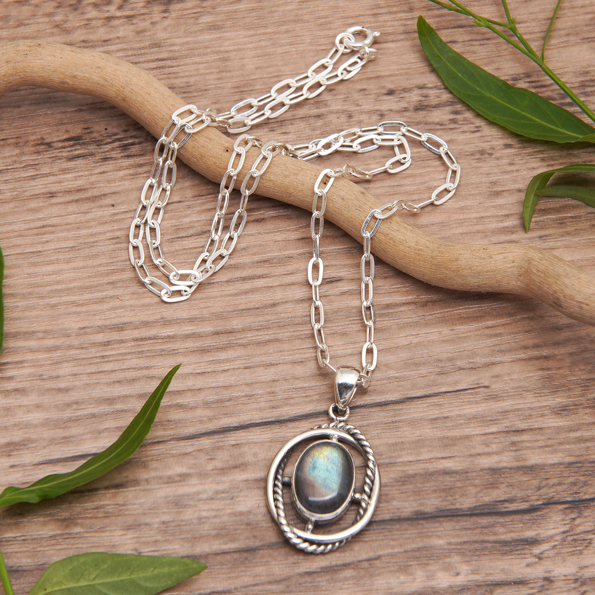 Sterling Silver Pendant Necklace with Labradorite Stone - Chic Iridescence