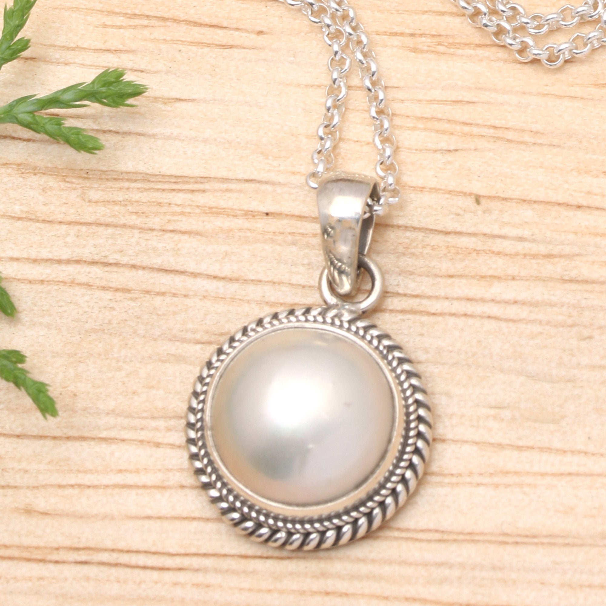 Polished White Cultured Pearl Pendant Necklace from Bali - Shiny Destiny